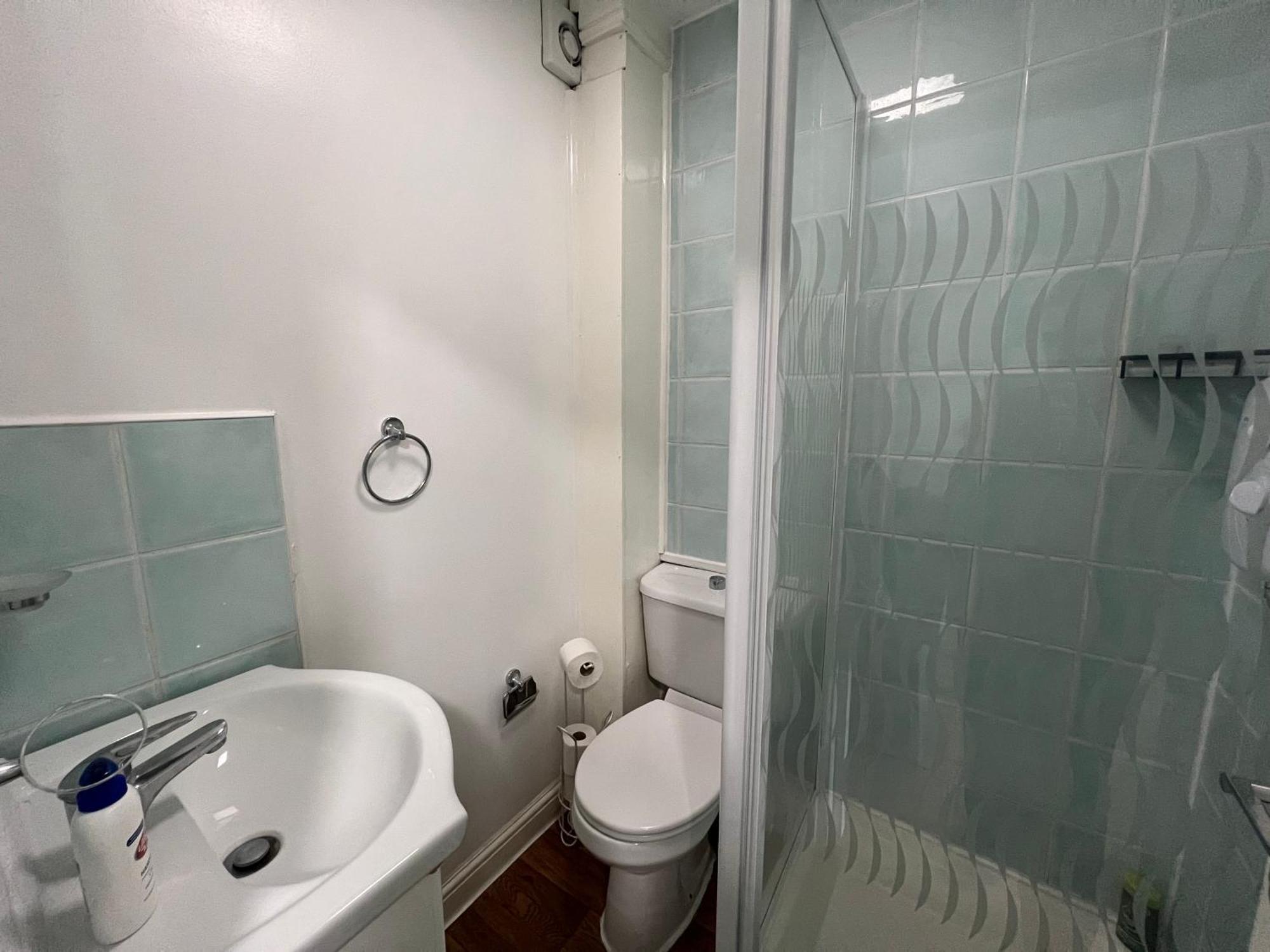 Comfy 2 Bedroom Apartments - Finchley Road, Londen Buitenkant foto
