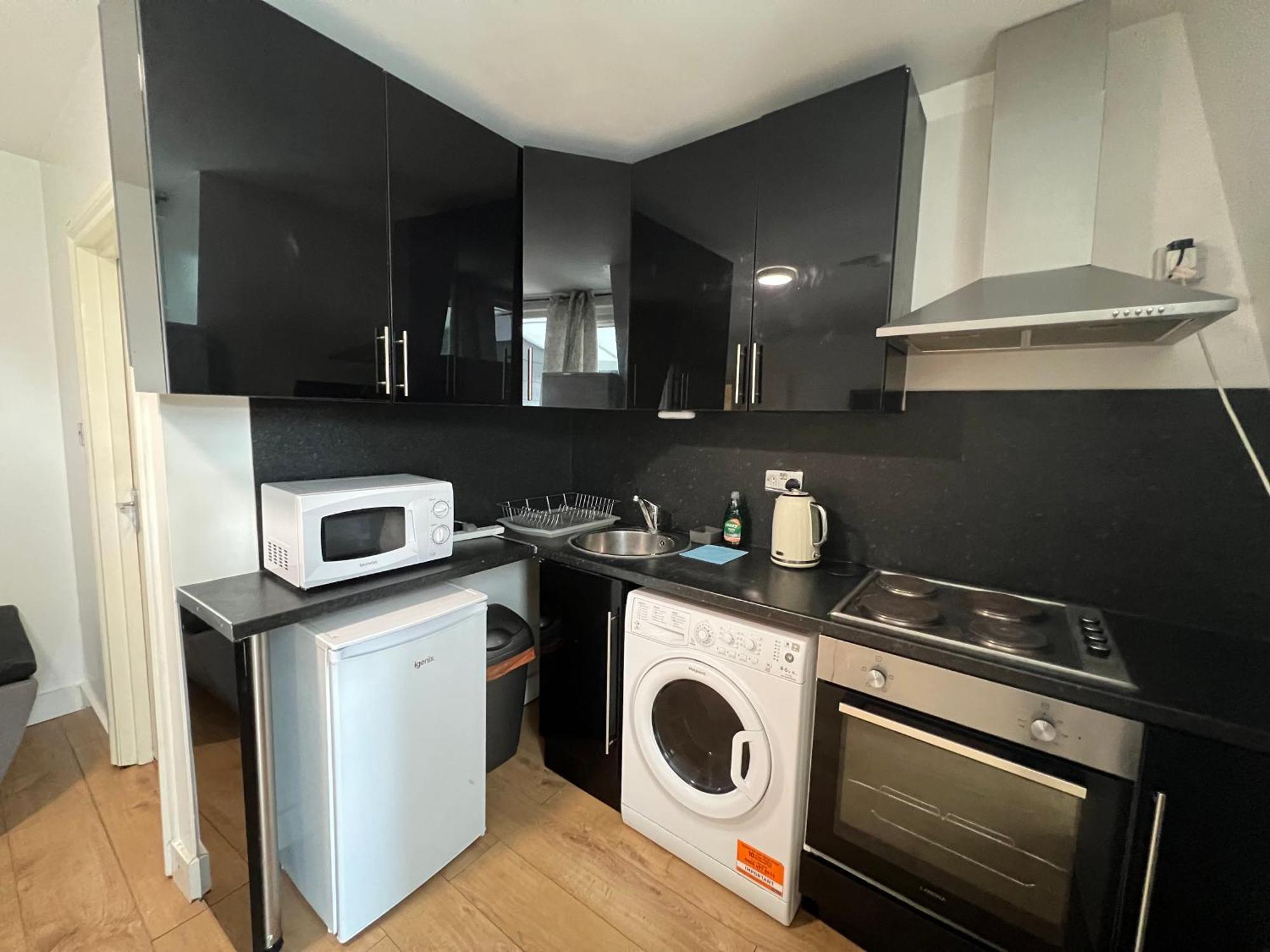 Comfy 2 Bedroom Apartments - Finchley Road, Londen Buitenkant foto
