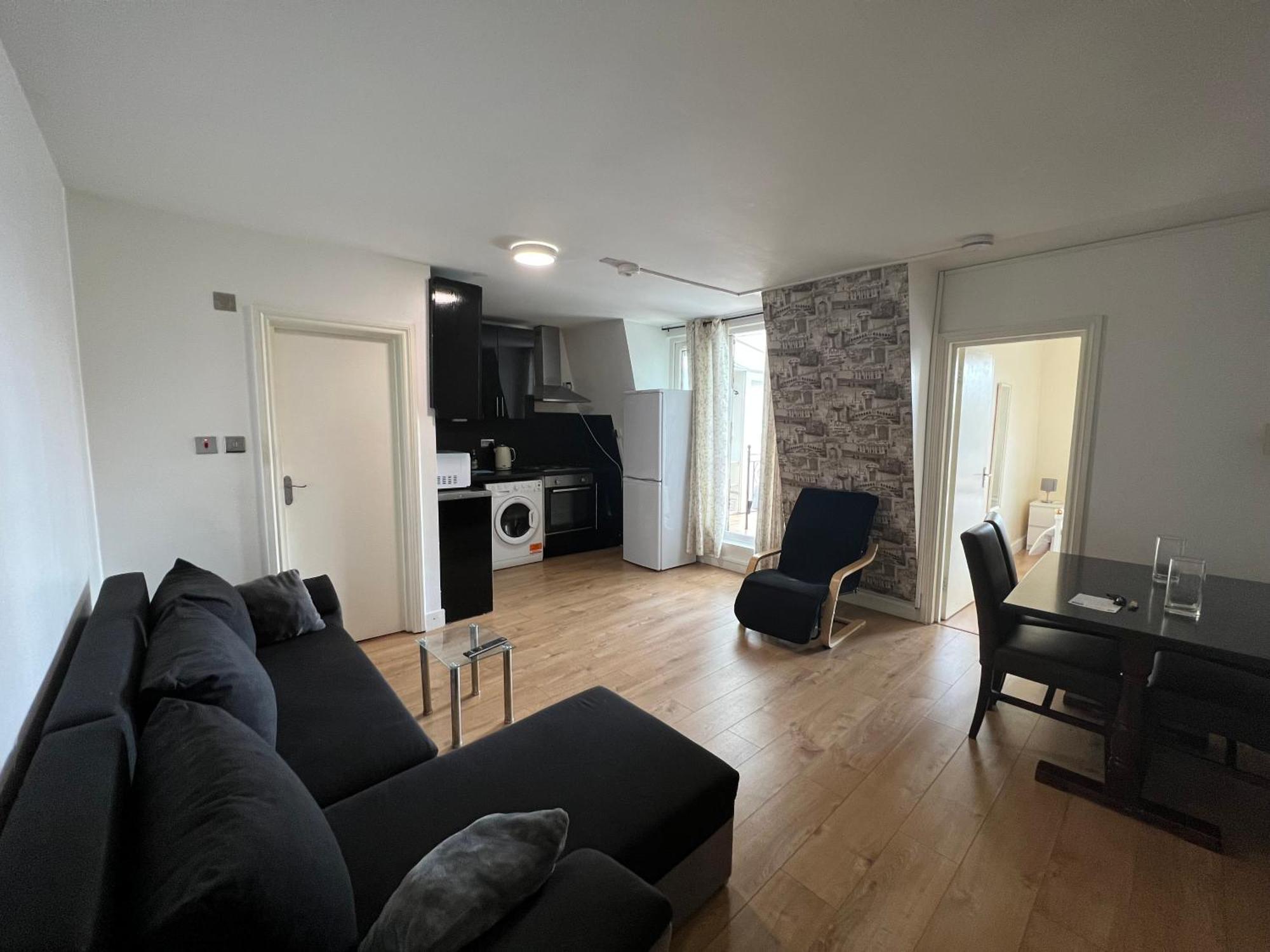 Comfy 2 Bedroom Apartments - Finchley Road, Londen Buitenkant foto