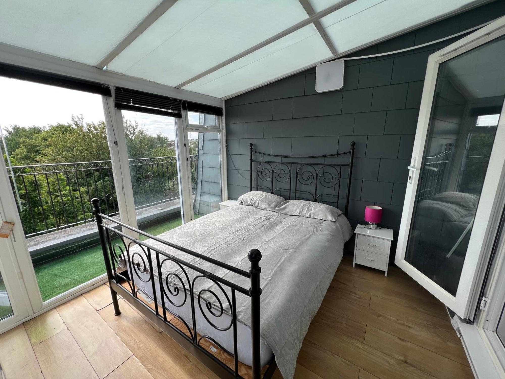Comfy 2 Bedroom Apartments - Finchley Road, Londen Buitenkant foto