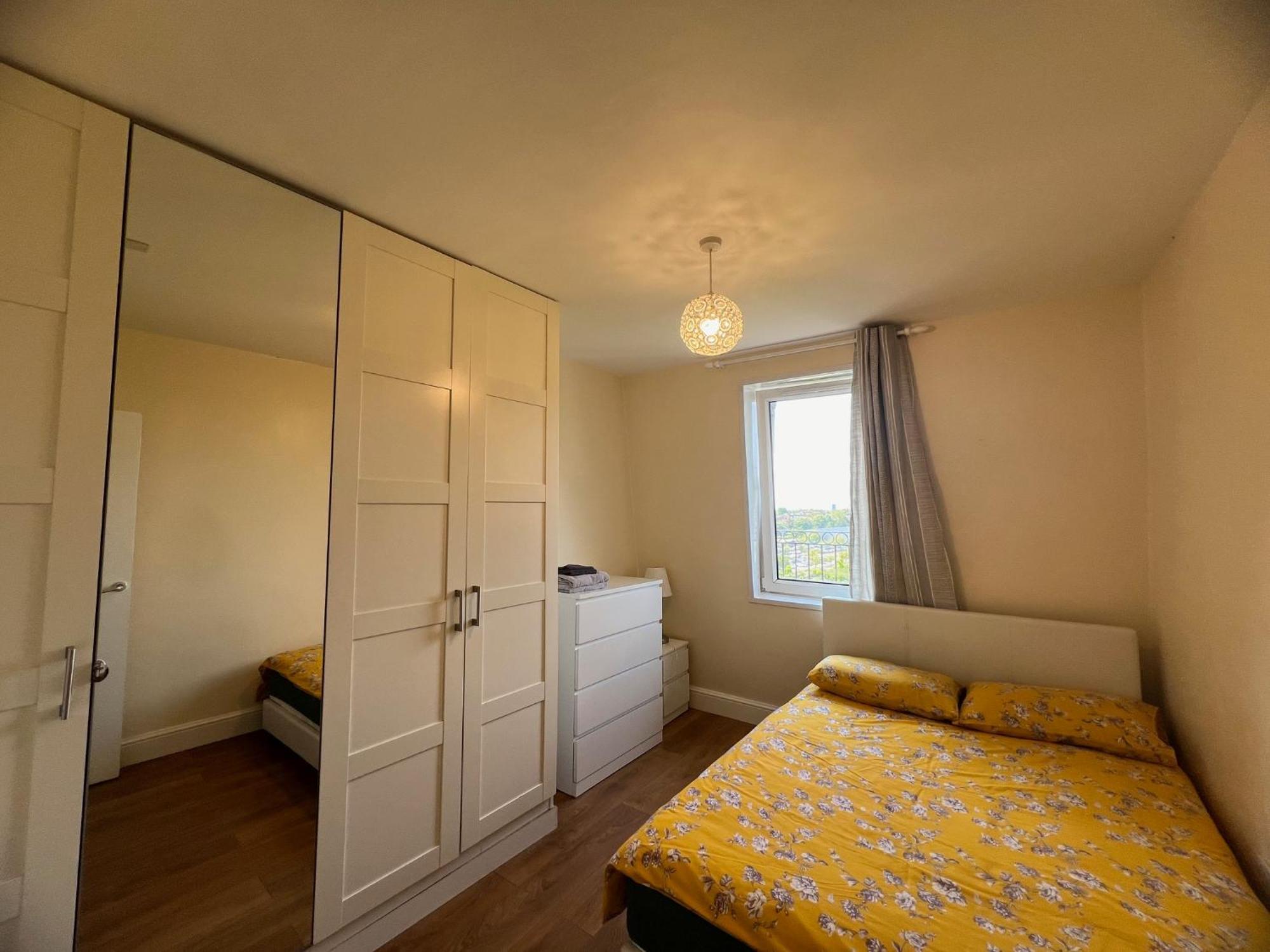 Comfy 2 Bedroom Apartments - Finchley Road, Londen Buitenkant foto