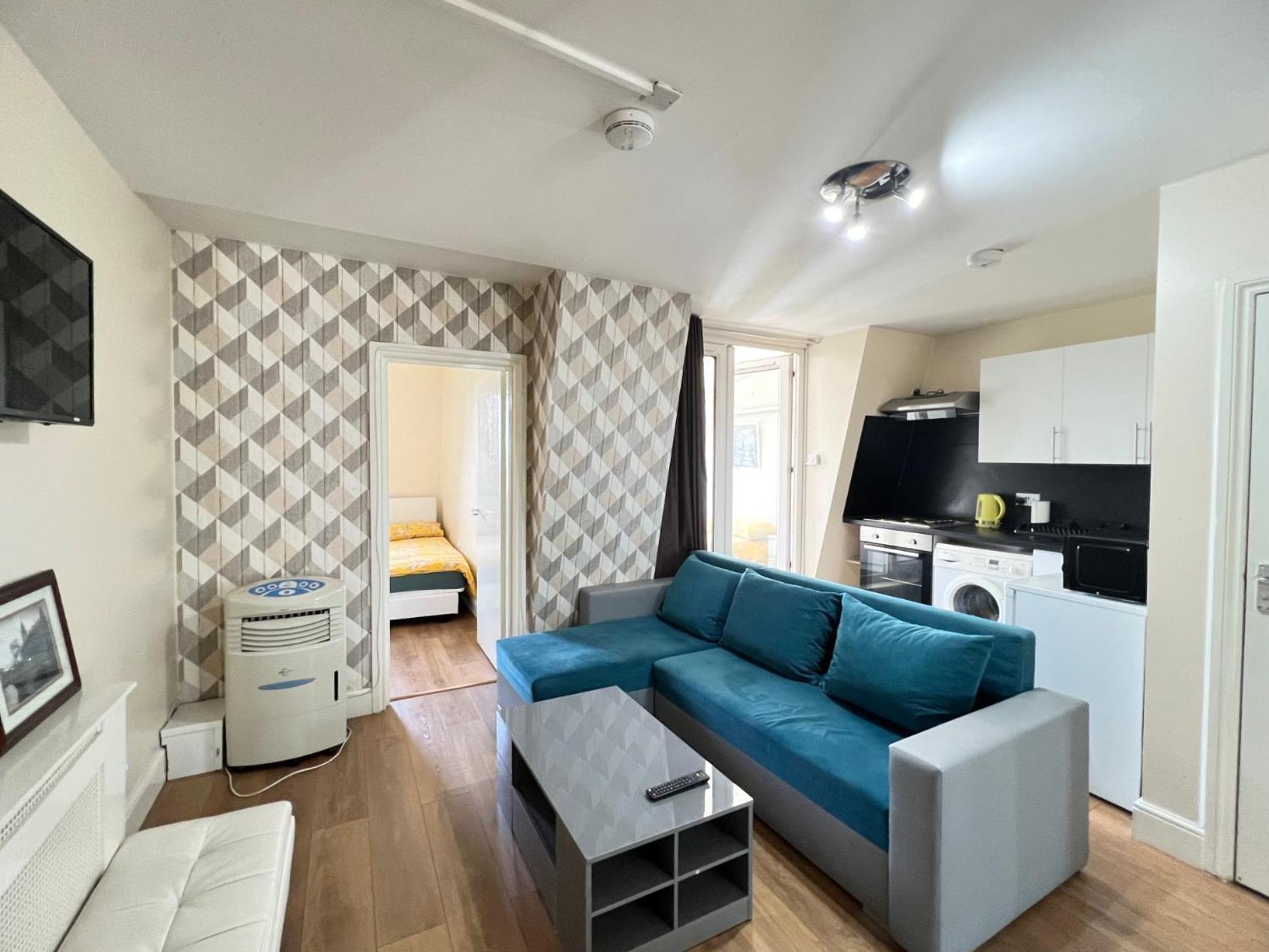 Comfy 2 Bedroom Apartments - Finchley Road, Londen Buitenkant foto